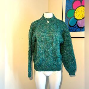 Windcrest Vintage Hand Knit Cable Knit Sweater Size M